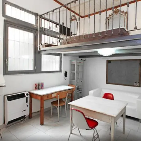 Apartment Lady House Mailand